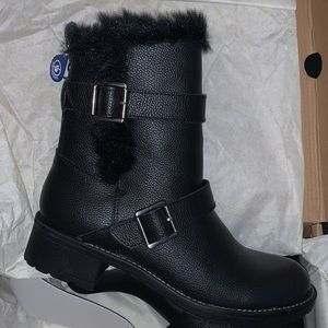 G.H. Bass & Co. Mara Faux Fur lined boot black size 5